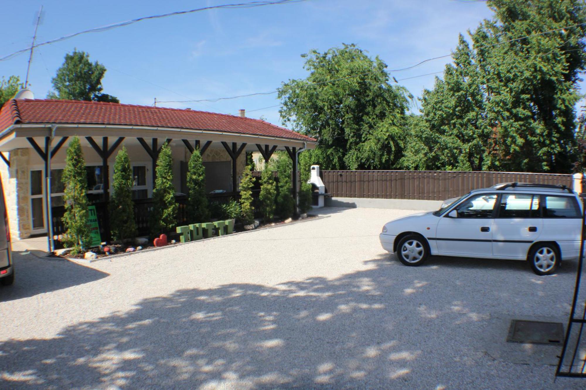 Tutti Apartman Balatonlelle Εξωτερικό φωτογραφία